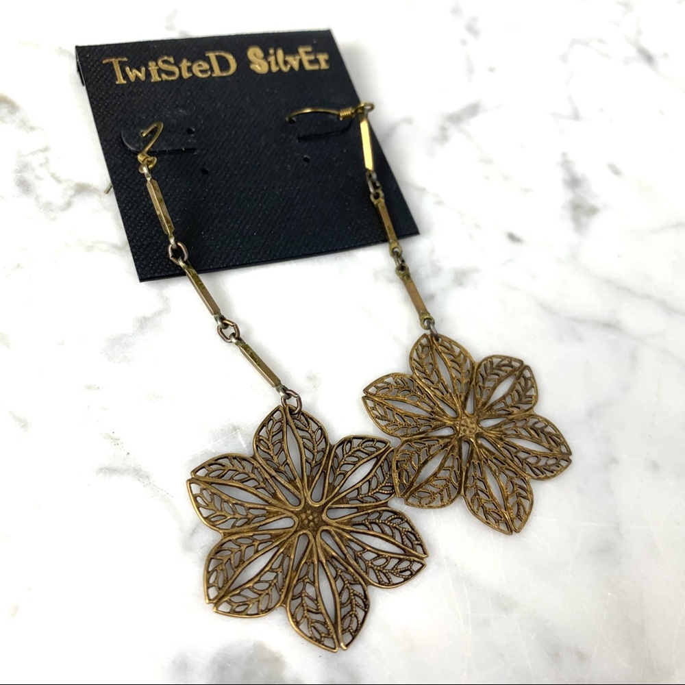 Twisted Silver • FILIGREE Earrings
